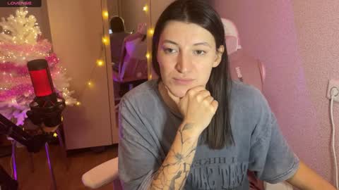   naked in pvt show 100 tk online show from 01/01/25, 05:44