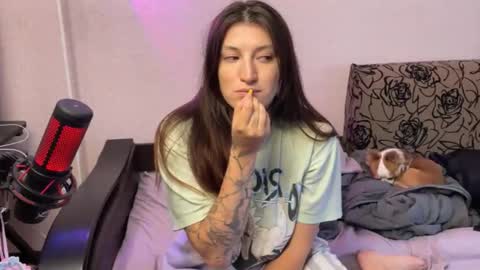 Snapshot of katrin_kristal chatting on 05/31/26, 03:41 naked in pvt show 100 tk online show from 05/31/26, 03:41
