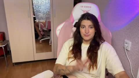 Snapshot of katrin_kristal chatting on 07/16/26, 08:59 naked in pvt show 100 tk online show from 07/16/26, 08:59