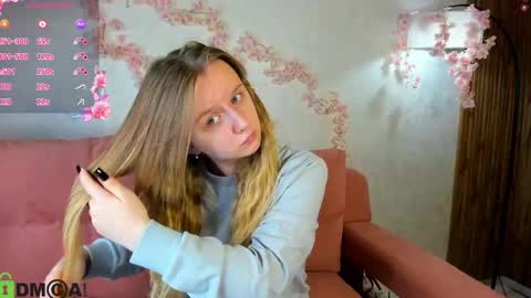 Snapshot of katrina_bail chatting on 09/19/25, 11:49 Katrina Bail online show from 09/19/25, 11:49