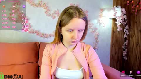 Snapshot of katrina_bail chatting on 10/13/25, 12:54 Katrina Bail online show from 10/13/25, 12:54
