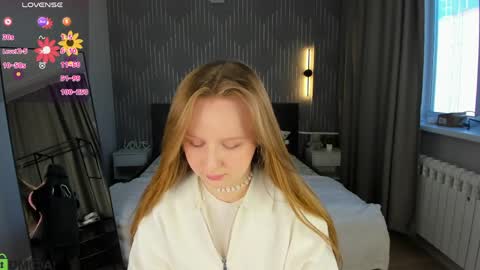 Katrina Bail online show from 03/31/26, 01:07