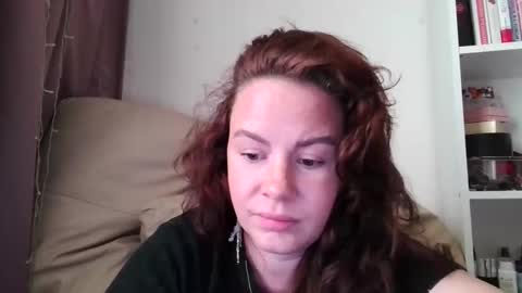 Snapshot of katrina_moor chatting on 05/31/26, 02:46 katrina moor online show from 05/31/26, 02:46