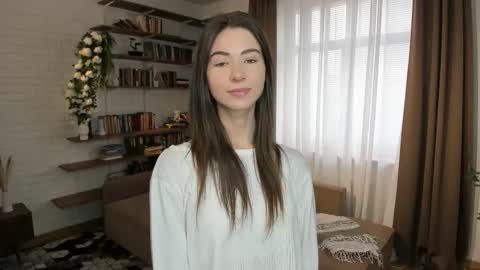 Kate Aurora online show from 02/23/26, 09:39