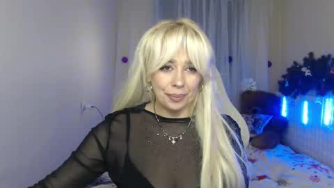 katrinacharm online show from 12/15/25, 09:52