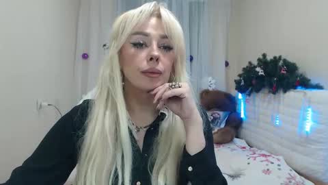 katrinacharm online show from 12/16/25, 08:03