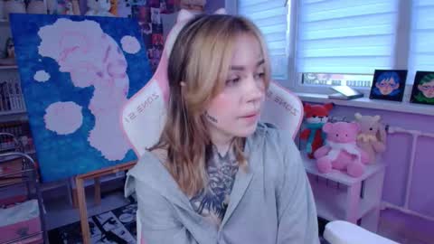 Snapshot of katrinwaifu chatting on 09/24/25, 03:04 Katrin online show from 09/24/25, 03:04