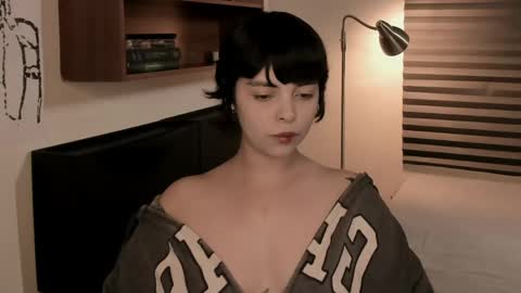 Snapshot of katsurotaro chatting on 04/29/26, 07:42 katsuro online show from 04/29/26, 07:42