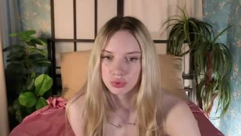 katt_yy online show from 06/17/26, 05:10