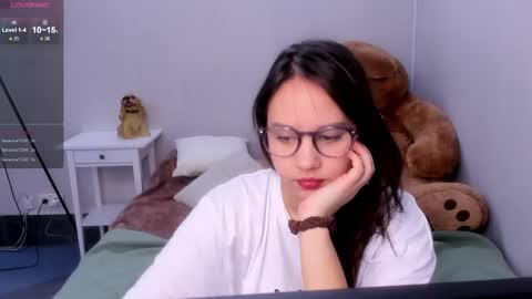 Kate online show from 02/14/25, 12:25