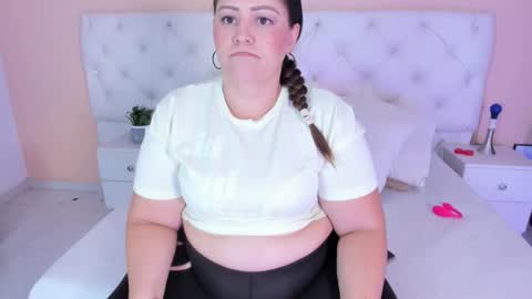 Katte online show from 09/29/25, 01:27