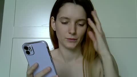 Snapshot of katte_light chatting on 05/15/26, 07:15 katte light online show from 05/15/26, 07:15