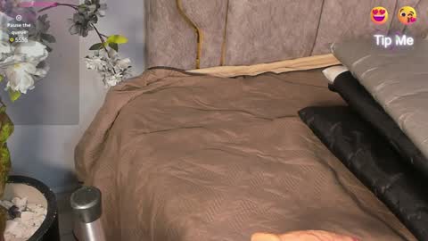 Katerine online show from 02/04/25, 03:44