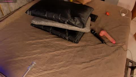 Katerine online show from 03/12/25, 03:46