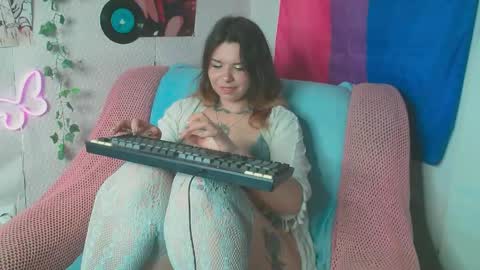 Snapshot of kattixo chatting on 05/15/26, 02:46 Katti online show from 05/15/26, 02:46