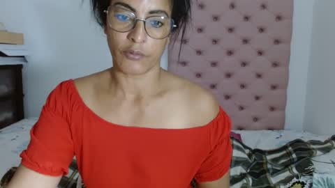 Snapshot of kattleyagray chatting on 03/07/25, 02:57 KattleyaGrey online show from 03/07/25, 02:57