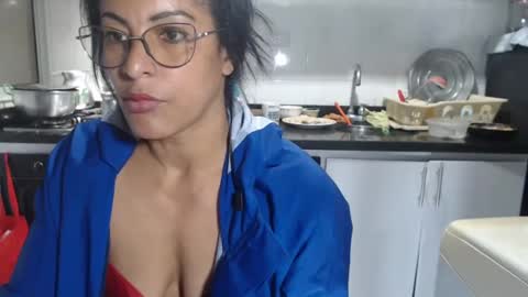 Snapshot of kattleyagray chatting on 09/29/25, 10:36 KattleyaGrey online show from 09/29/25, 10:36