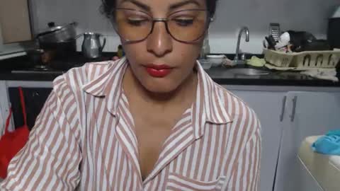 KattleyaGrey online show from 11/13/25, 08:08