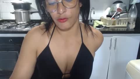 KattleyaGrey online show from 12/03/25, 09:35