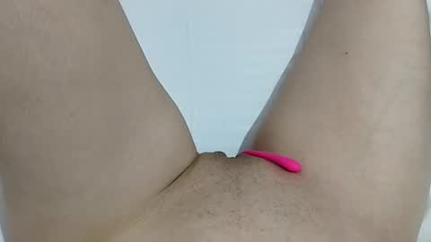 Snapshot of kattrinah_nikitta chatting on 11/18/25, 04:22 nikitta online show from 11/18/25, 04:22