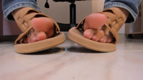 Katty online show from 04/14/26, 07:20