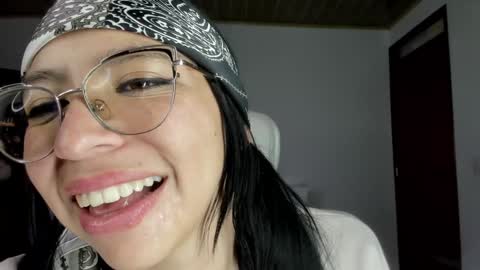 Snapshot of katty_mouth chatting on 01/22/25, 11:32 Katty online show from 01/22/25, 11:32