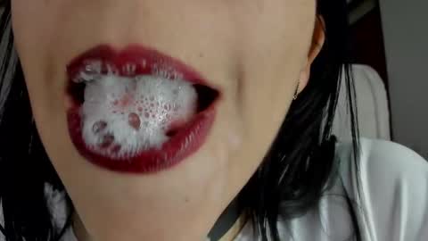 Snapshot of katty_mouth chatting on 02/14/25, 07:02 Katty online show from 02/14/25, 07:02