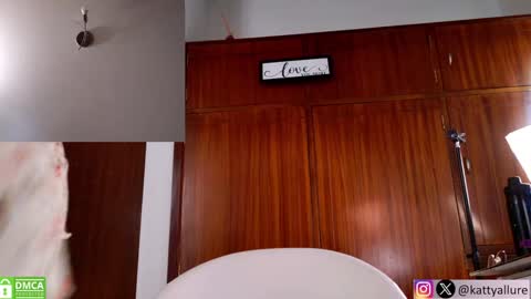 Katty online show from 01/28/25, 06:39