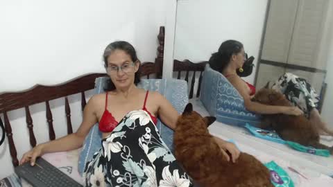 Snapshot of kattydirty144 chatting on 01/08/25, 12:06 angel online show from 01/08/25, 12:06