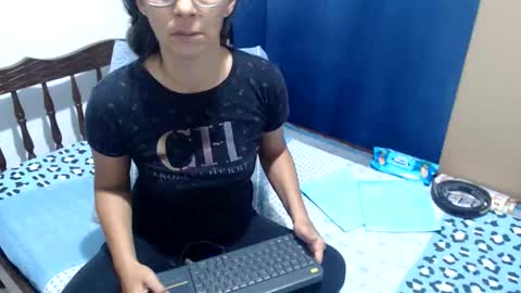Snapshot of kattydirty144 chatting on 04/30/26, 11:38 angel online show from 04/30/26, 11:38