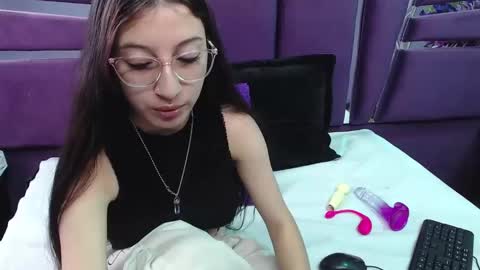 Snapshot of kattyqueenn chatting on 02/21/25, 11:55 katty online show from 02/21/25, 11:55