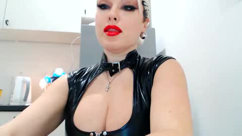 KatuhaX online show from 01/28/25, 09:29