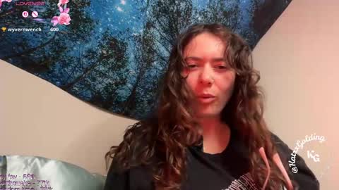 Snapshot of katxxgolding chatting on 10/03/25, 07:05 Princesse Kat  online show from 10/03/25, 07:05