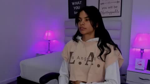 Snapshot of katy_contreras chatting on 02/11/25, 10:59 katy_contreras online show from 02/11/25, 10:59