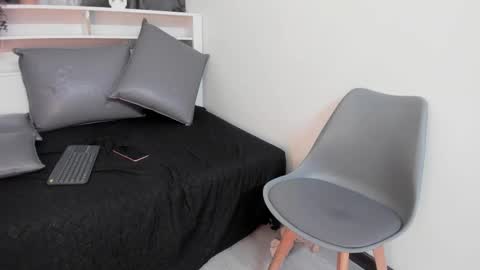 katy_gomez91 online show from 10/21/25, 03:07