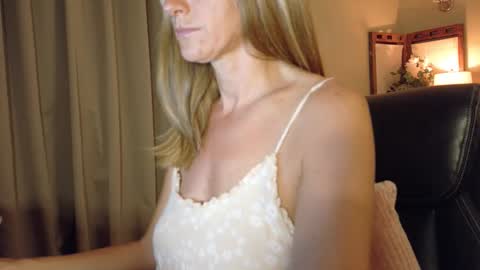 Katy online show from 04/18/26, 01:42