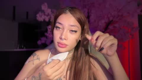 Snapshot of katy_monrroy chatting on 01/31/25, 02:26 Emily online show from 01/31/25, 02:26