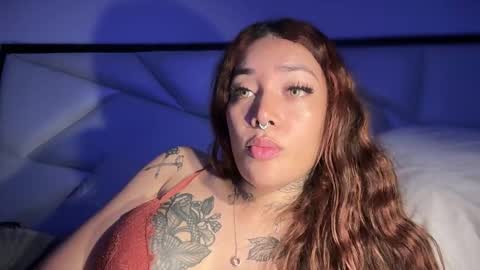 Snapshot of katy_monrroy chatting on 02/13/25, 07:13 Emily online show from 02/13/25, 07:13