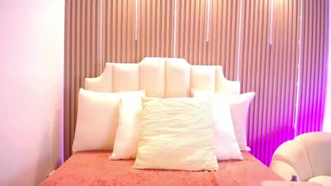 Katy Van online show from 04/21/26, 05:03