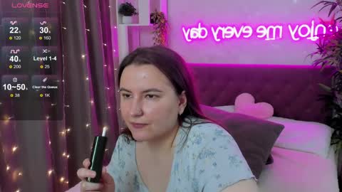 Snapshot of katyaneilson chatting on 06/06/26, 06:18 Kate online show from 06/06/26, 06:18