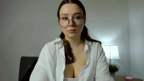 Katy online show from 12/22/25, 07:38