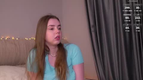 Mia  Lovense is active Private is Open online show from 07/23/26, 05:33