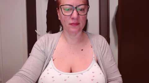 Katy online show from 12/02/25, 03:01