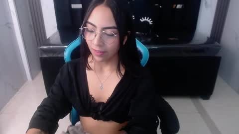 katyrider_a online show from 09/27/25, 01:38