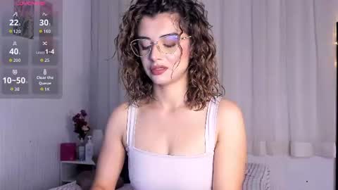 Snapshot of katyroussex_ chatting on 06/24/26, 01:37 Katy online show from 06/24/26, 01:37