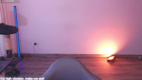 Snapshot of katyxxx_043 chatting on 09/15/25, 06:30 katyxxx_043 online show from 09/15/25, 06:30