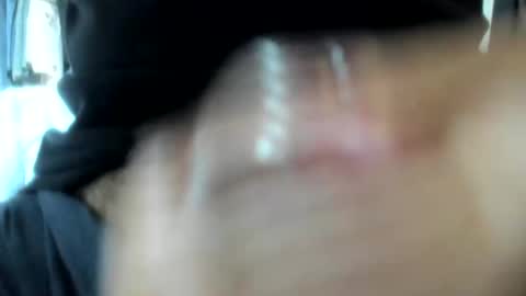 Snapshot of kav4r chatting on 01/01/25, 03:46 kav4r online show from 01/01/25, 03:46