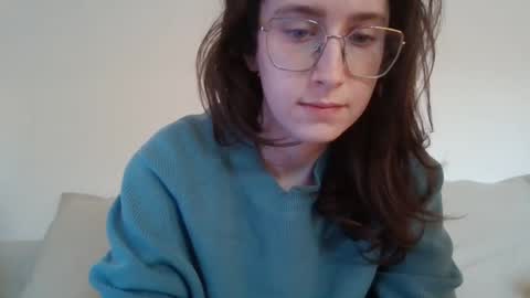 Snapshot of kawaii_snowflake chatting on 07/18/26, 02:32 kawaii snowflake online show from 07/18/26, 02:32