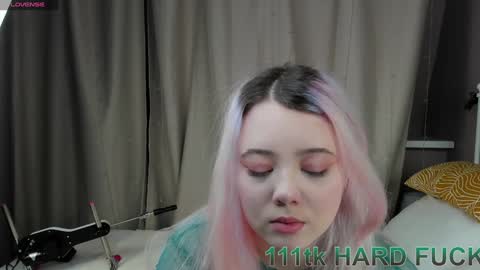 Snapshot of kawaii_yuki chatting on 12/30/24, 01:04 Yuki  online show from 12/30/24, 01:04