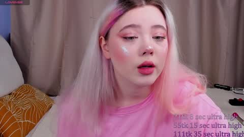 Snapshot of kawaii_yuki chatting on 01/25/25, 08:42 Yuki  online show from 01/25/25, 08:42